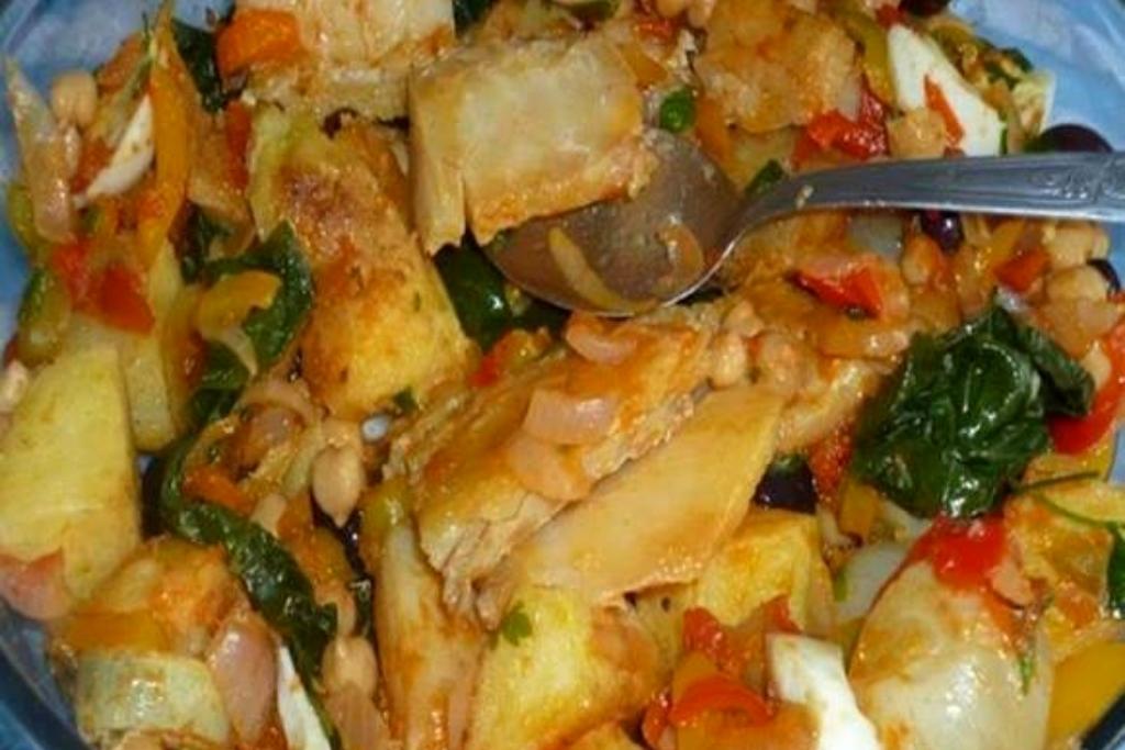 Bacalhau com batatas, a delicia que fica não ta escrito, faça hoje mesmo