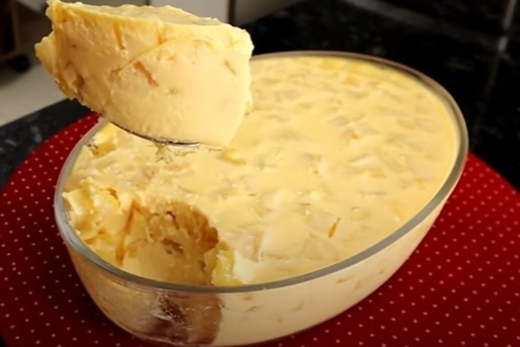 Geladão de abacaxi, perfeito para dias quentes, fica leve, super refrescante, cremoso e rende bem