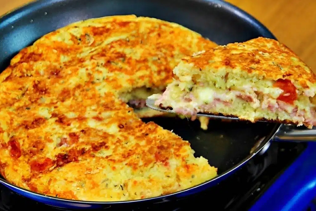 Torta de frigideira que fica pronta em 10 minutos até quem não sabe cozinhar consegue fazer